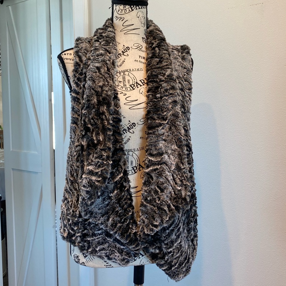 Bke fur vest